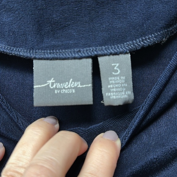 Chicos Travelers Hardware Cold Shoulder Slinky Navy Blue Tunic Top Size XL - Picture 4 of 5